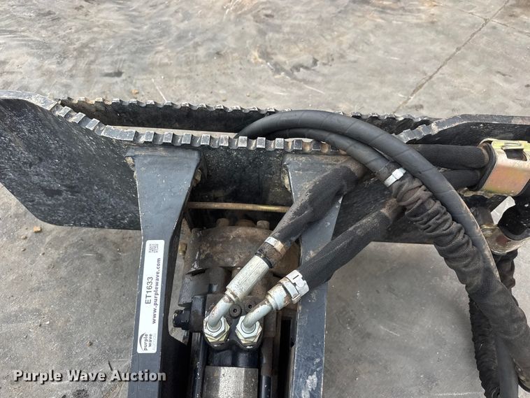 image for item ET1633 Caterpillar H63 skid steer breaker