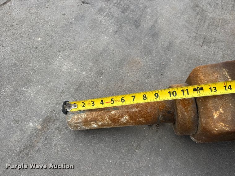 image for item ET1635 Atlas Copco SBC 410-11 skid steer breaker