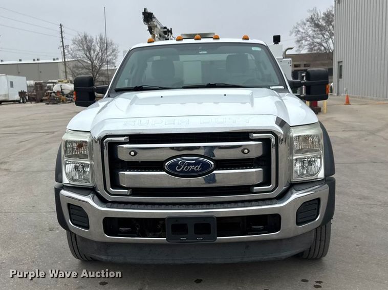 image for item ET1640 2013 Ford F550 utility / service truck