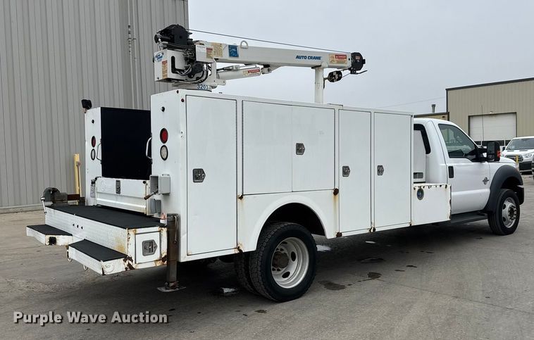 image for item ET1640 2013 Ford F550 utility / service truck