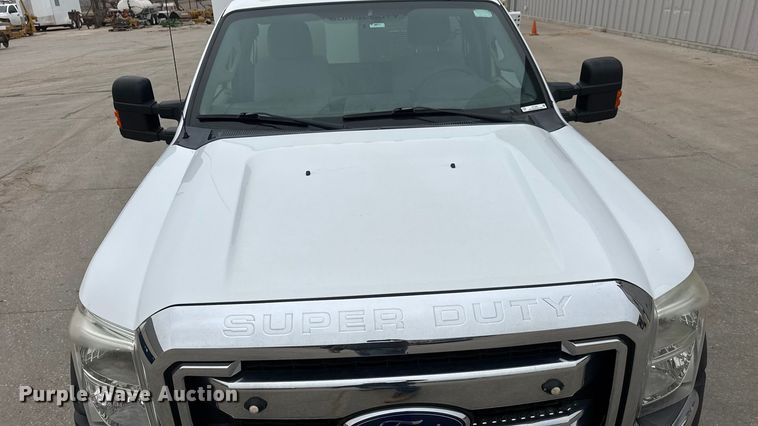 image for item ET1640 2013 Ford F550 utility / service truck