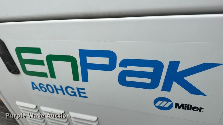 image for item ET1640 2013 Ford F550 utility / service truck