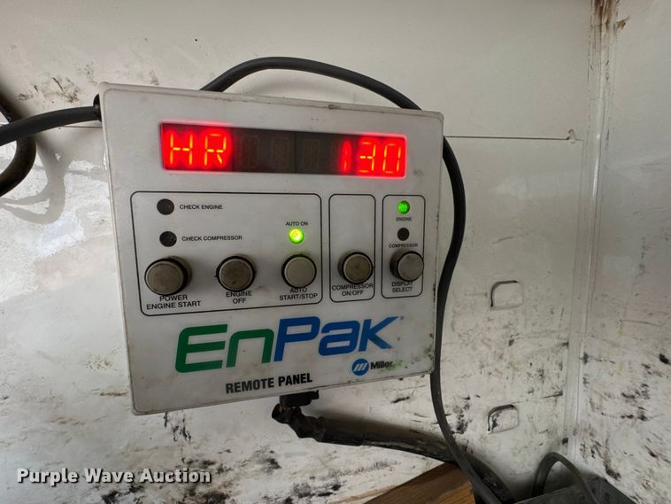 image for item ET1640 2013 Ford F550 utility / service truck