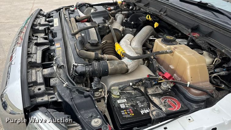 image for item ET1640 2013 Ford F550 utility / service truck