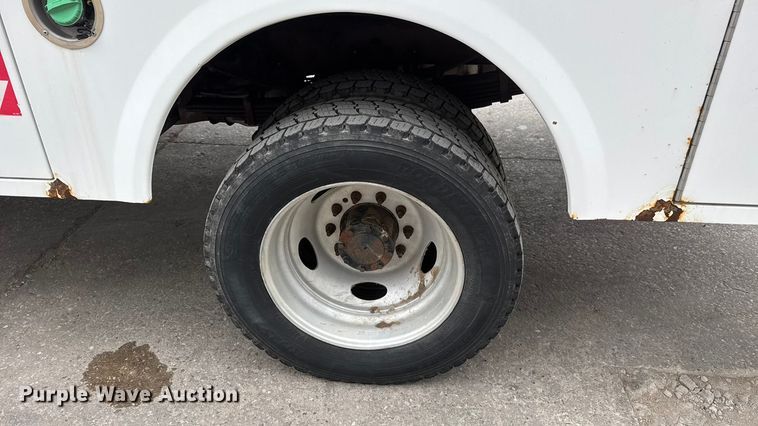 image for item ET1640 2013 Ford F550 utility / service truck