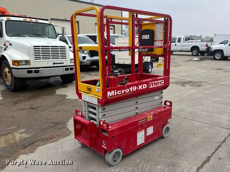 image for item ET1647 2025 MEC Micro 19–XD  scissor lift