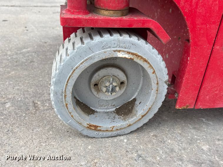 image for item ET1647 2025 MEC Micro 19–XD  scissor lift