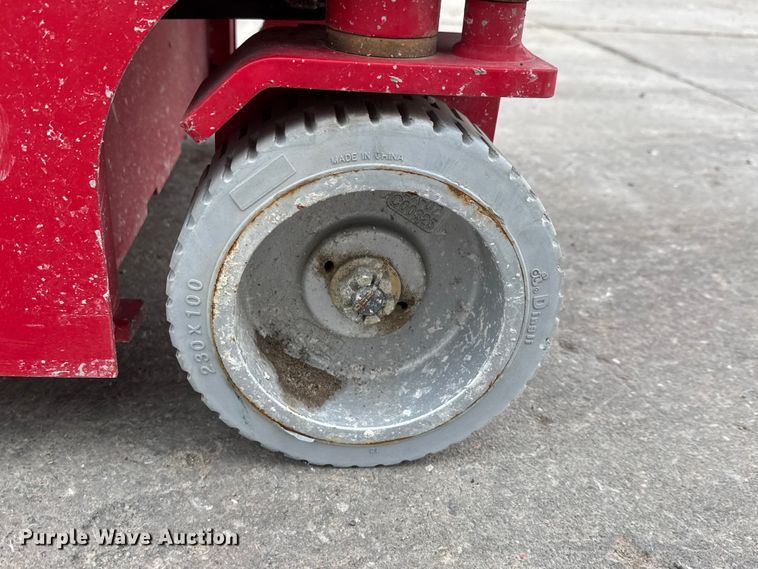 image for item ET1647 2025 MEC Micro 19–XD  scissor lift