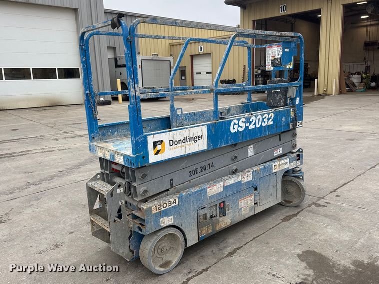 image for item ET1648 2020 Genie GS-2032 scissor lift