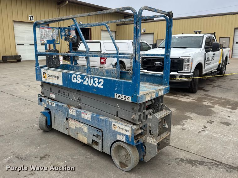 image for item ET1648 2020 Genie GS-2032 scissor lift
