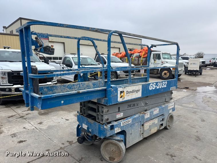 image for item ET1648 2020 Genie GS-2032 scissor lift
