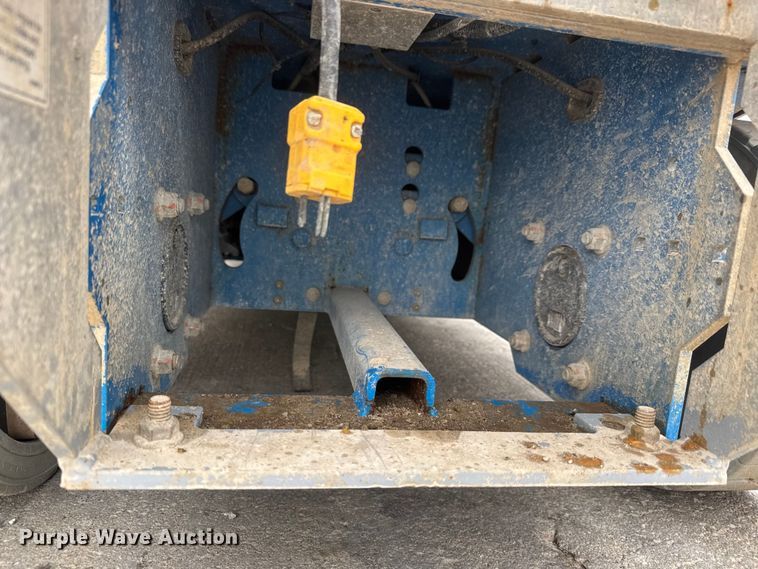 image for item ET1648 2020 Genie GS-2032 scissor lift