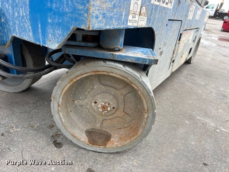 image for item ET1648 2020 Genie GS-2032 scissor lift