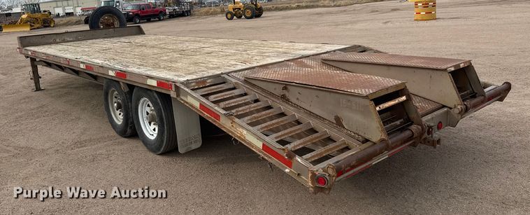 image for item ET4358 2006 Titan equipment trailer