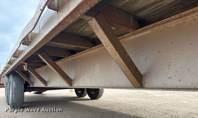 image for item ET4358 2006 Titan equipment trailer