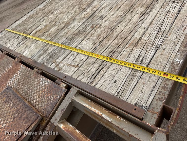 image for item ET4358 2006 Titan equipment trailer