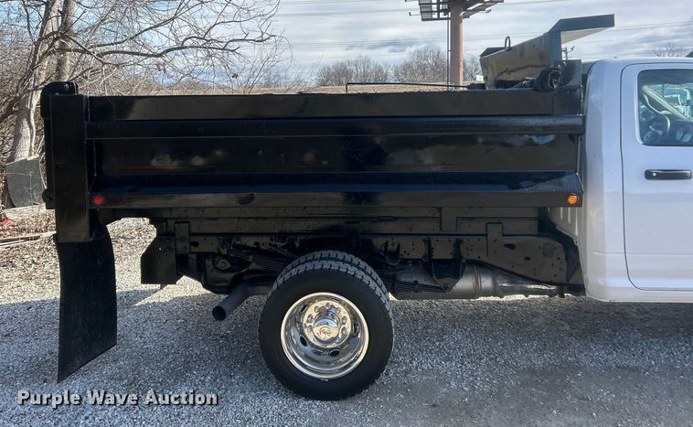 image for item ET6880 2019 RAM 5500HD dump truck