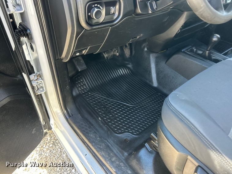 image for item ET6880 2019 RAM 5500HD dump truck