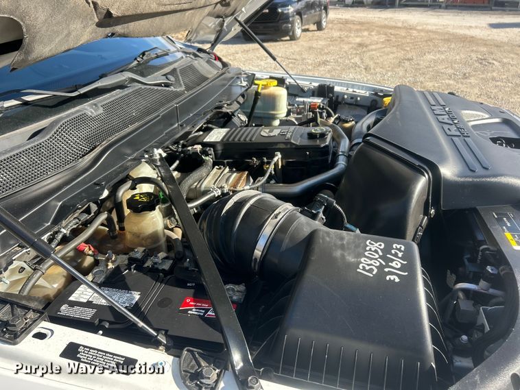 image for item ET6880 2019 RAM 5500HD dump truck