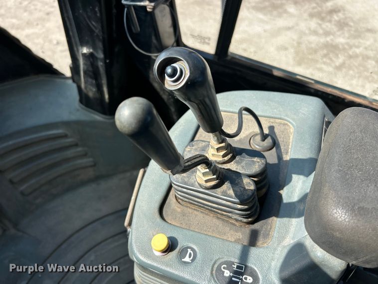 image for item ET6963 2004 Caterpillar 950G Series II wheel loader