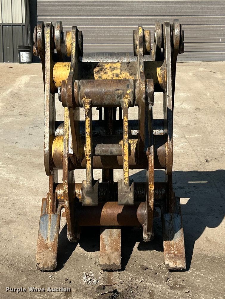 image for item ET6967 Rayco MA3200  excavator grapple