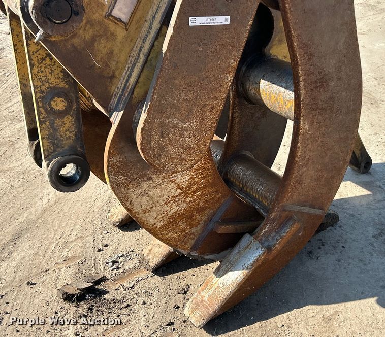 image for item ET6967 Rayco MA3200  excavator grapple