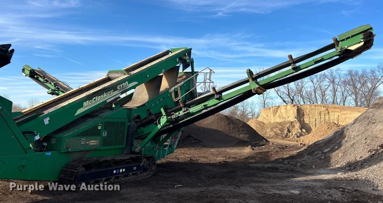 image for item ET6975 McCloskey S130 2DT screening plant