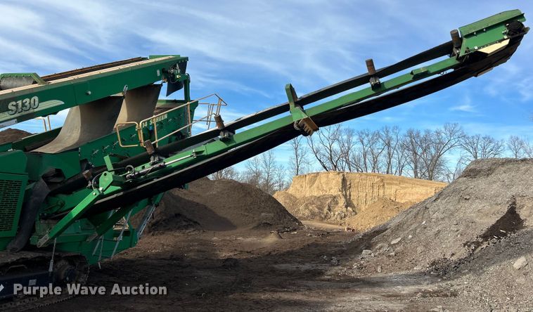 image for item ET6975 McCloskey S130 2DT screening plant