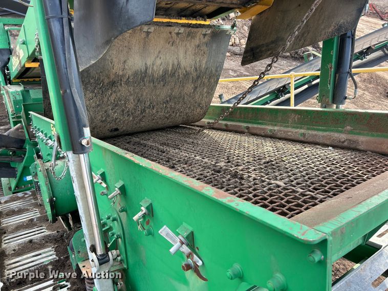 image for item ET6975 McCloskey S130 2DT screening plant