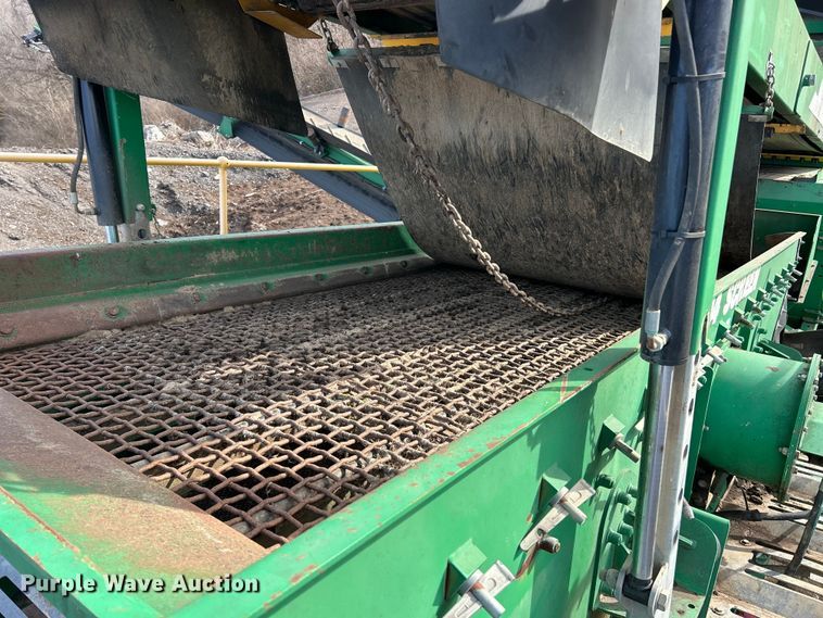 image for item ET6975 McCloskey S130 2DT screening plant