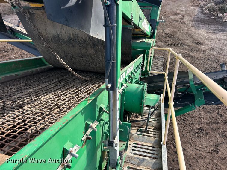 image for item ET6975 McCloskey S130 2DT screening plant