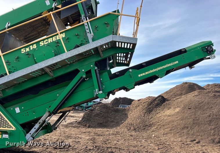 image for item ET6975 McCloskey S130 2DT screening plant