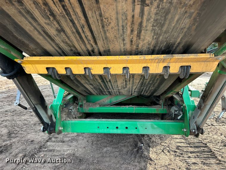 image for item ET6975 McCloskey S130 2DT screening plant