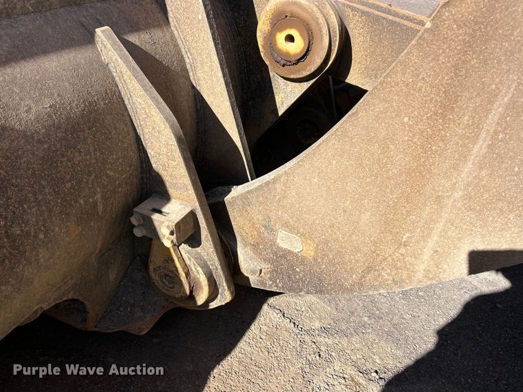 image for item ET6976 2001 Caterpillar 990 wheel loader