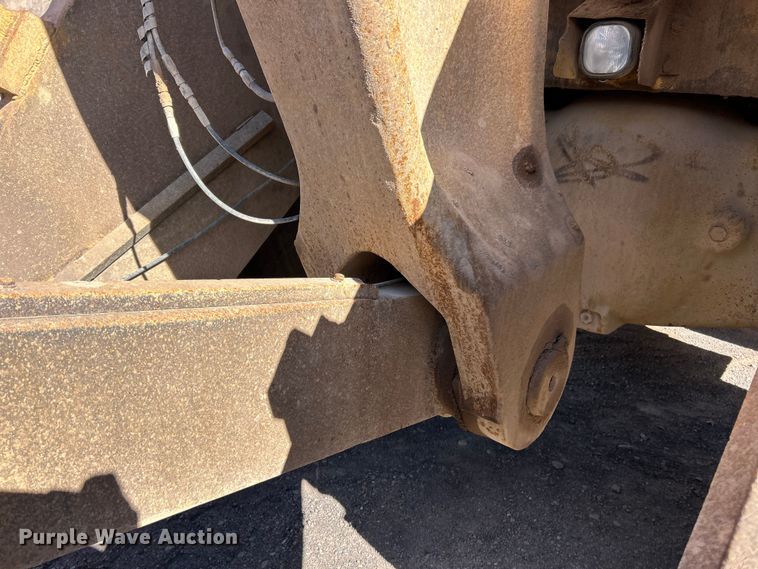 image for item ET6976 2001 Caterpillar 990 wheel loader