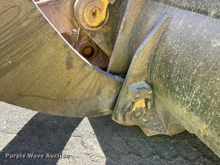 image for item ET6976 2001 Caterpillar 990 wheel loader