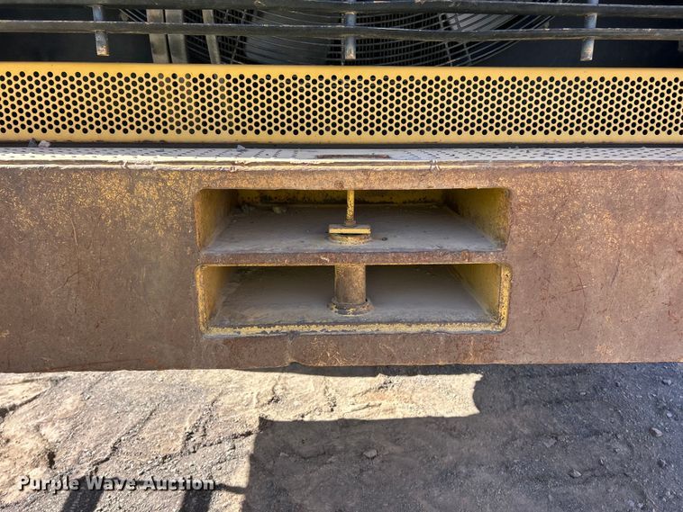 image for item ET6976 2001 Caterpillar 990 wheel loader