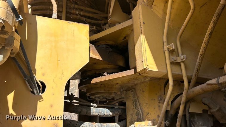 image for item ET6976 2001 Caterpillar 990 wheel loader
