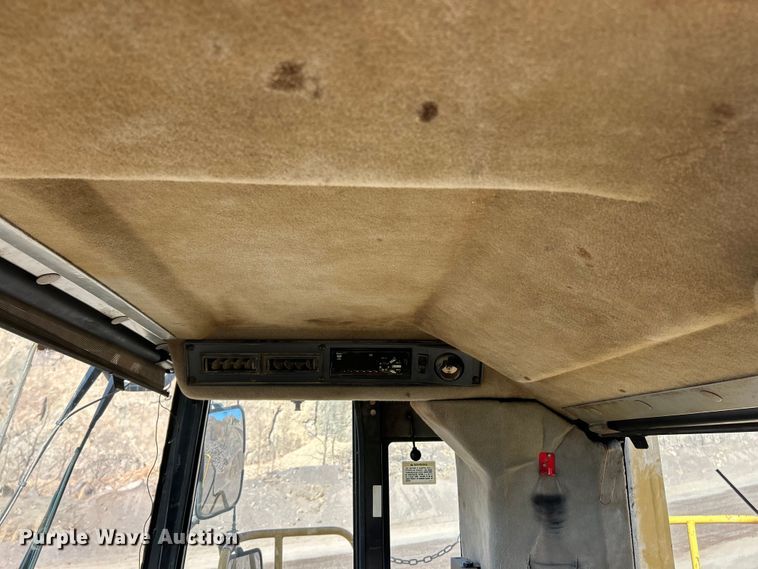 image for item ET6976 2001 Caterpillar 990 wheel loader