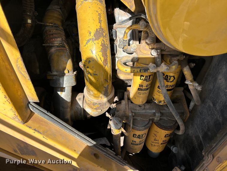 image for item ET6976 2001 Caterpillar 990 wheel loader