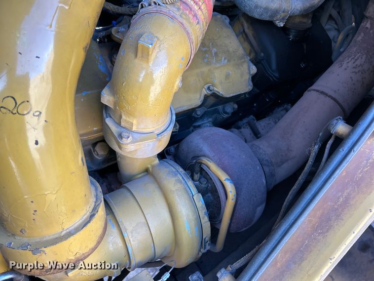 image for item ET6976 2001 Caterpillar 990 wheel loader