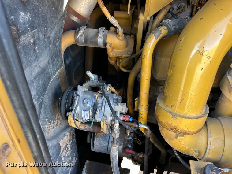 image for item ET6976 2001 Caterpillar 990 wheel loader