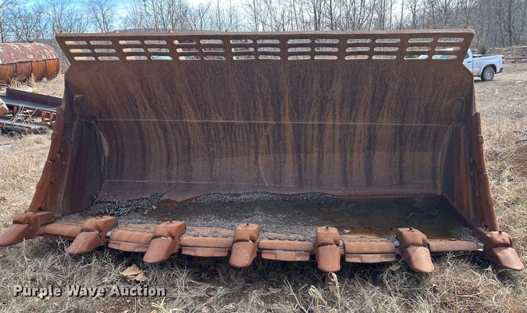 image for item ET6976 2001 Caterpillar 990 wheel loader