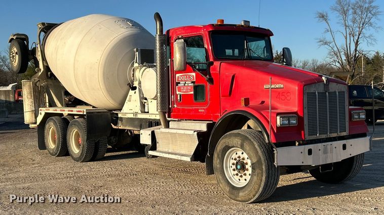 image for item ET6997 2015 Kenworth W900 ready mix truck