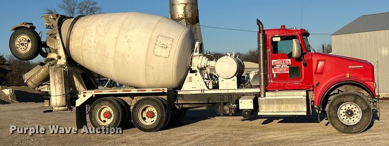 image for item ET6997 2015 Kenworth W900 ready mix truck
