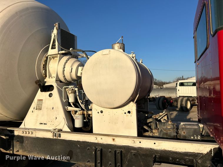 image for item ET6997 2015 Kenworth W900 ready mix truck