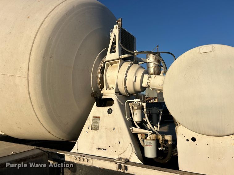 image for item ET6997 2015 Kenworth W900 ready mix truck