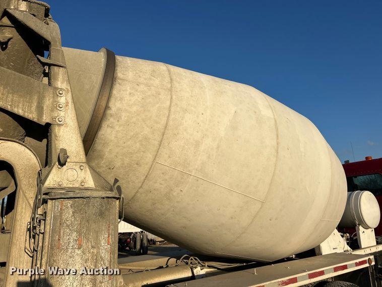 image for item ET6997 2015 Kenworth W900 ready mix truck