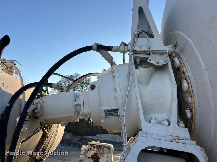 image for item ET6997 2015 Kenworth W900 ready mix truck