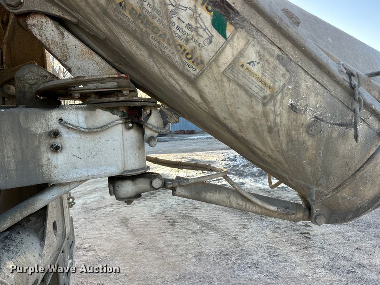 image for item ET6997 2015 Kenworth W900 ready mix truck